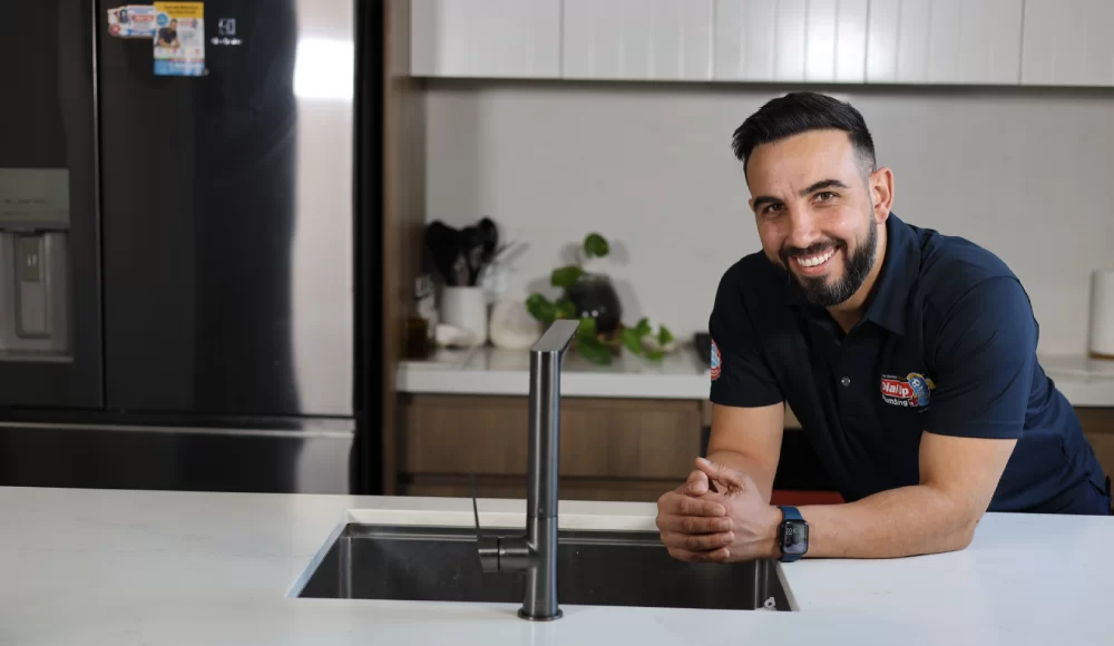 How Much Do Plumbers Charge to Install a Kitchen Faucet?